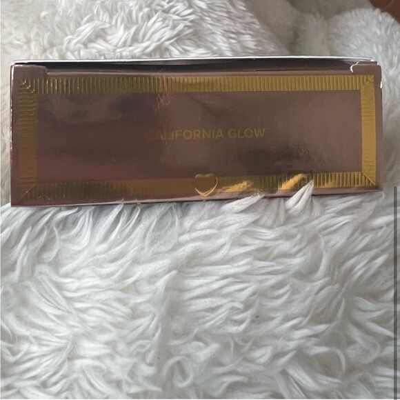 Too Faced Radiant Duo Tone Bronzer - Picture 4 of 4